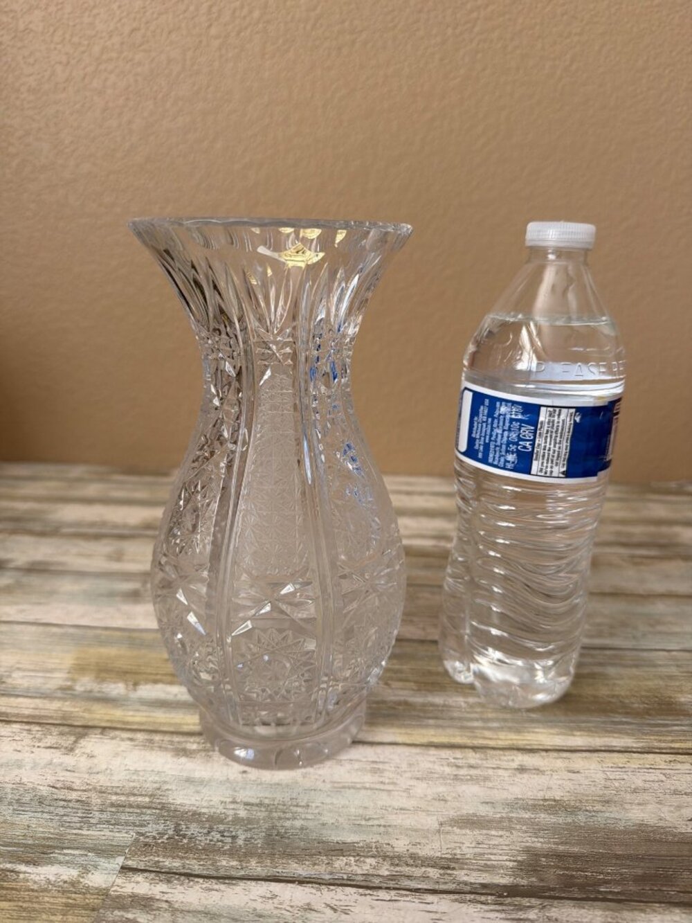 Vintage Julia Made in Poland Hand Cut Lead Crystal Vase 24% PbO 8" - Picture 6 of 8